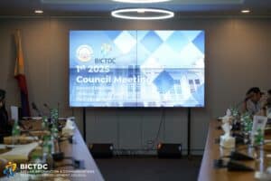 projector board with presentation
